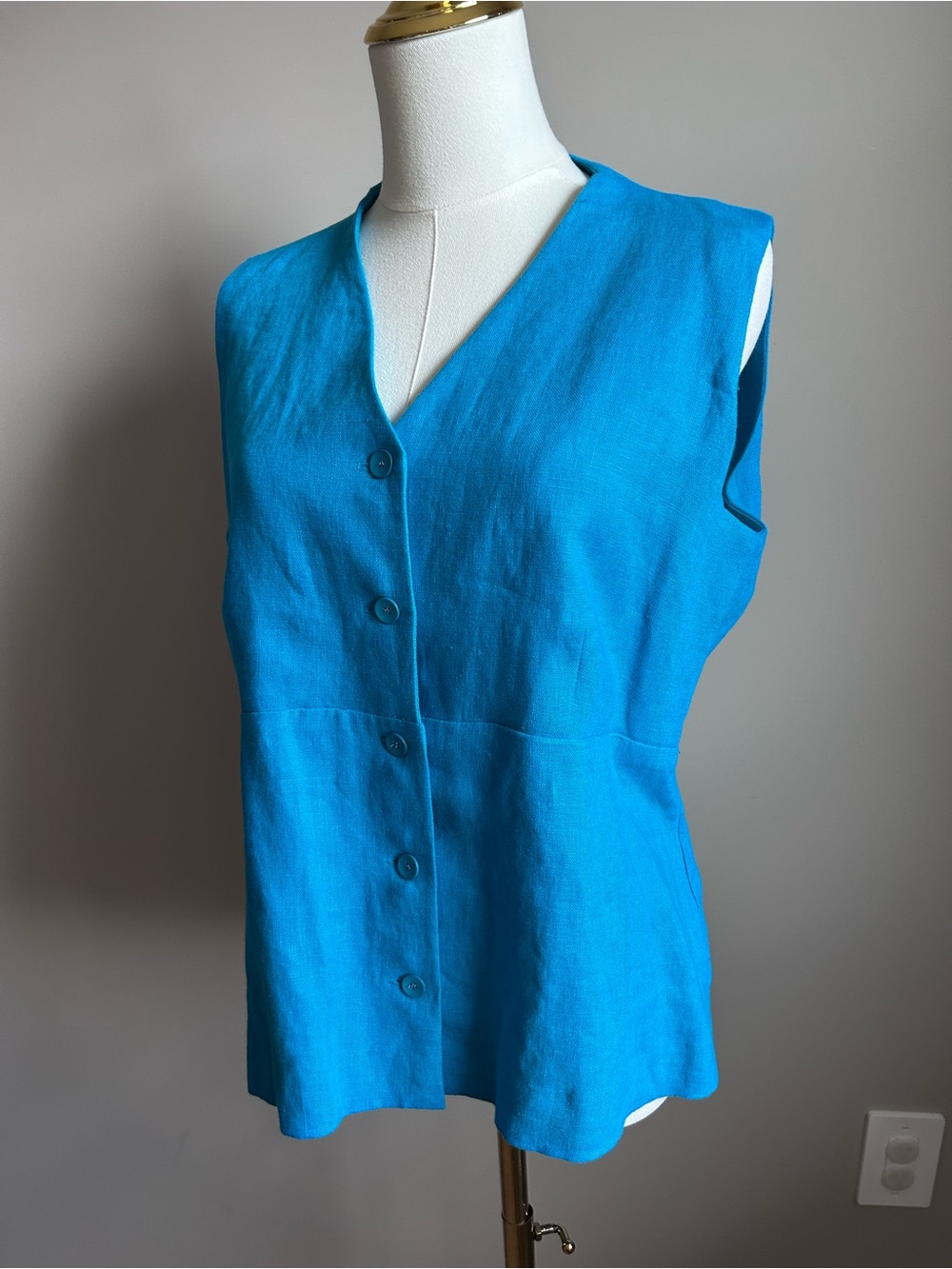 Bright blue 100% linen Sleeveless V-Neck Button Front peplum Top summer